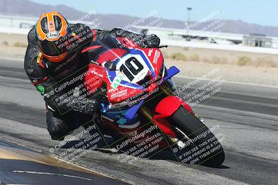 media/Oct-30-2025-Racers Edge (Thu) [[dabbdaf680]]/2-A Group/Session 3 (Turn 15 Inside)/